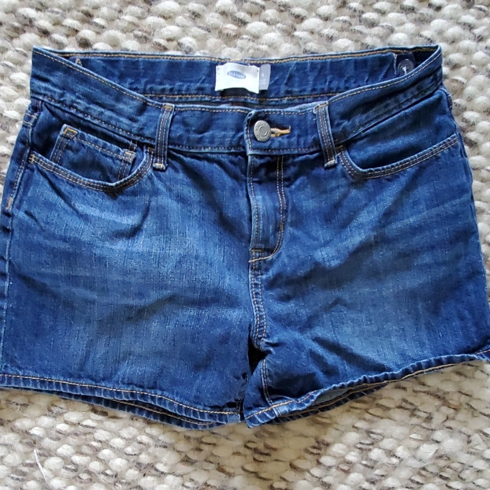 Girls jean shorts.